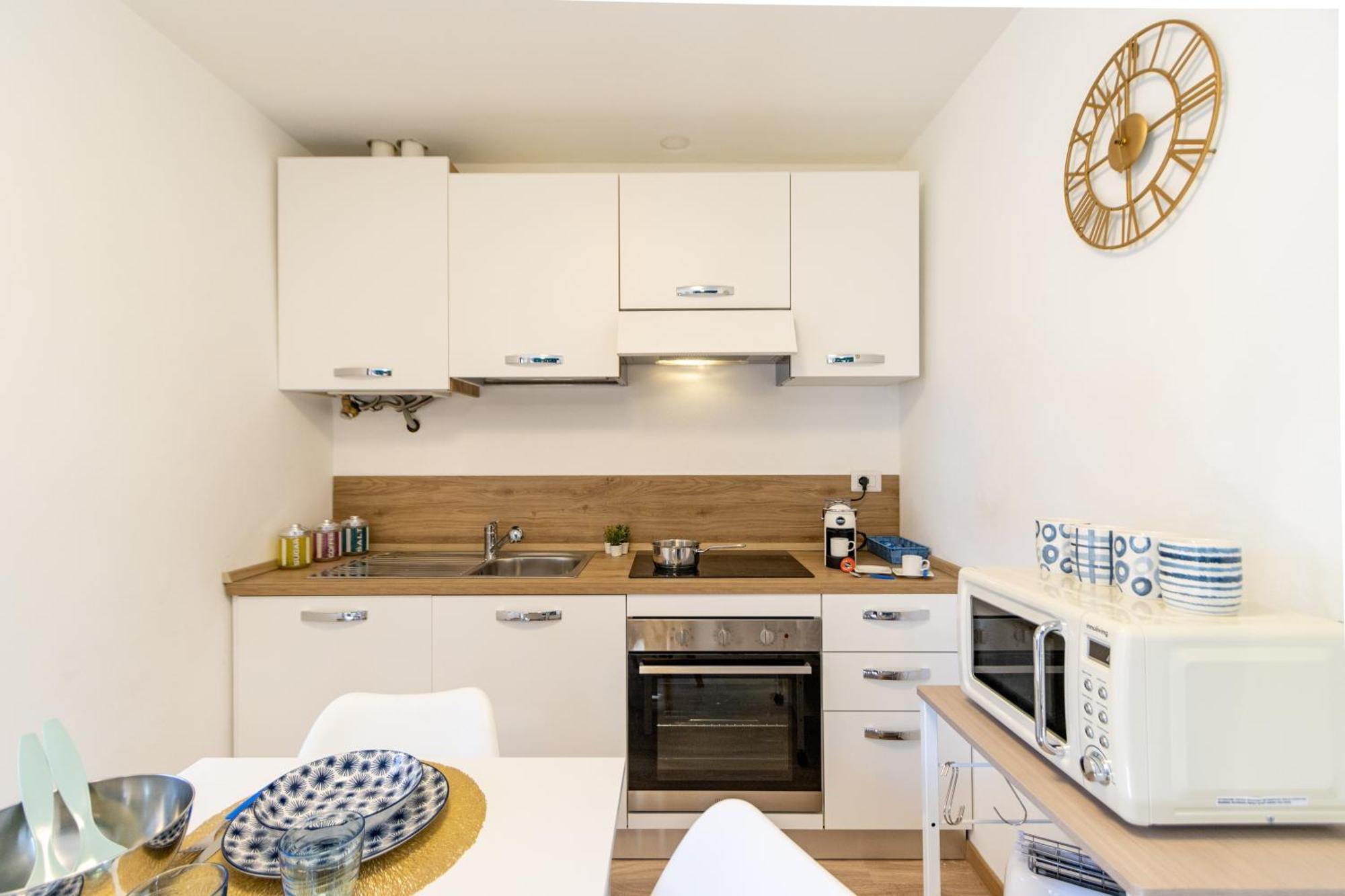 Golden Lake - Luxury Apartment ☆☆☆☆☆ - 100M From The Lake 巴韦诺 外观 照片
