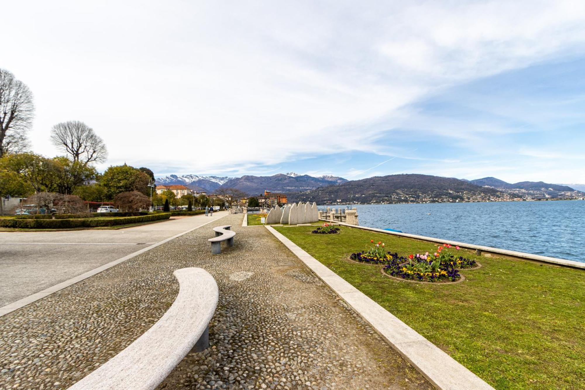 Golden Lake - Luxury Apartment ☆☆☆☆☆ - 100M From The Lake 巴韦诺 外观 照片